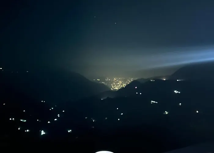 The Sparrows Nest Villa Bhimtal